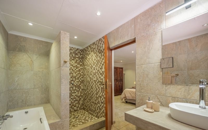 Milima-ManorhouseBath